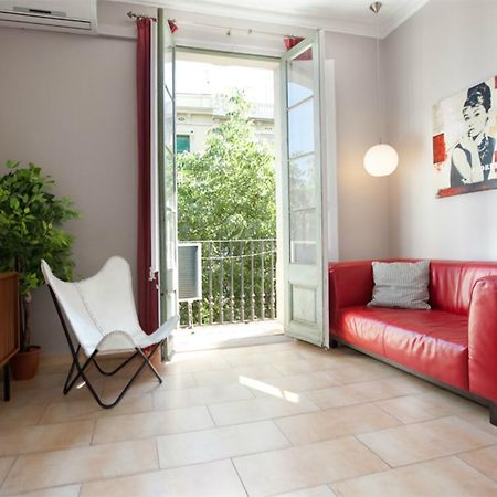 Aparteasy - Family Sant Antoni Apt. Lejlighed Barcelona Eksteriør billede